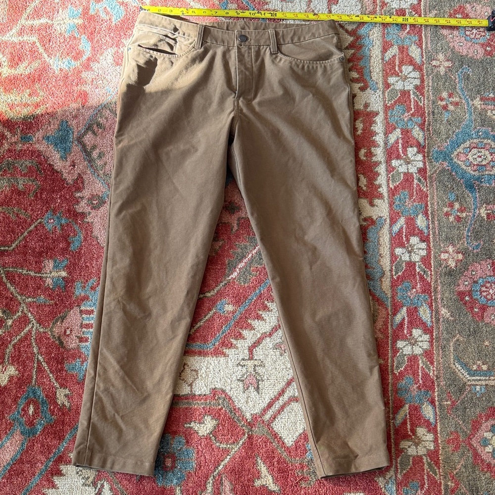 lululemon athletica Men's ABC Classic Fit 5 Pocket Pant